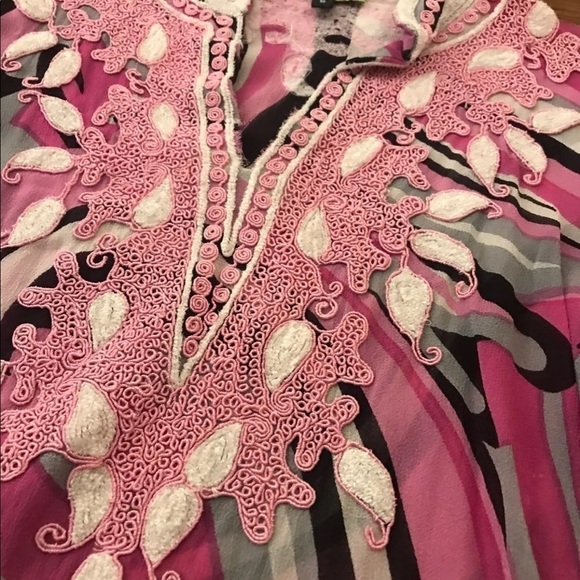 Embroidered silk blouse - Picture 2 of 4